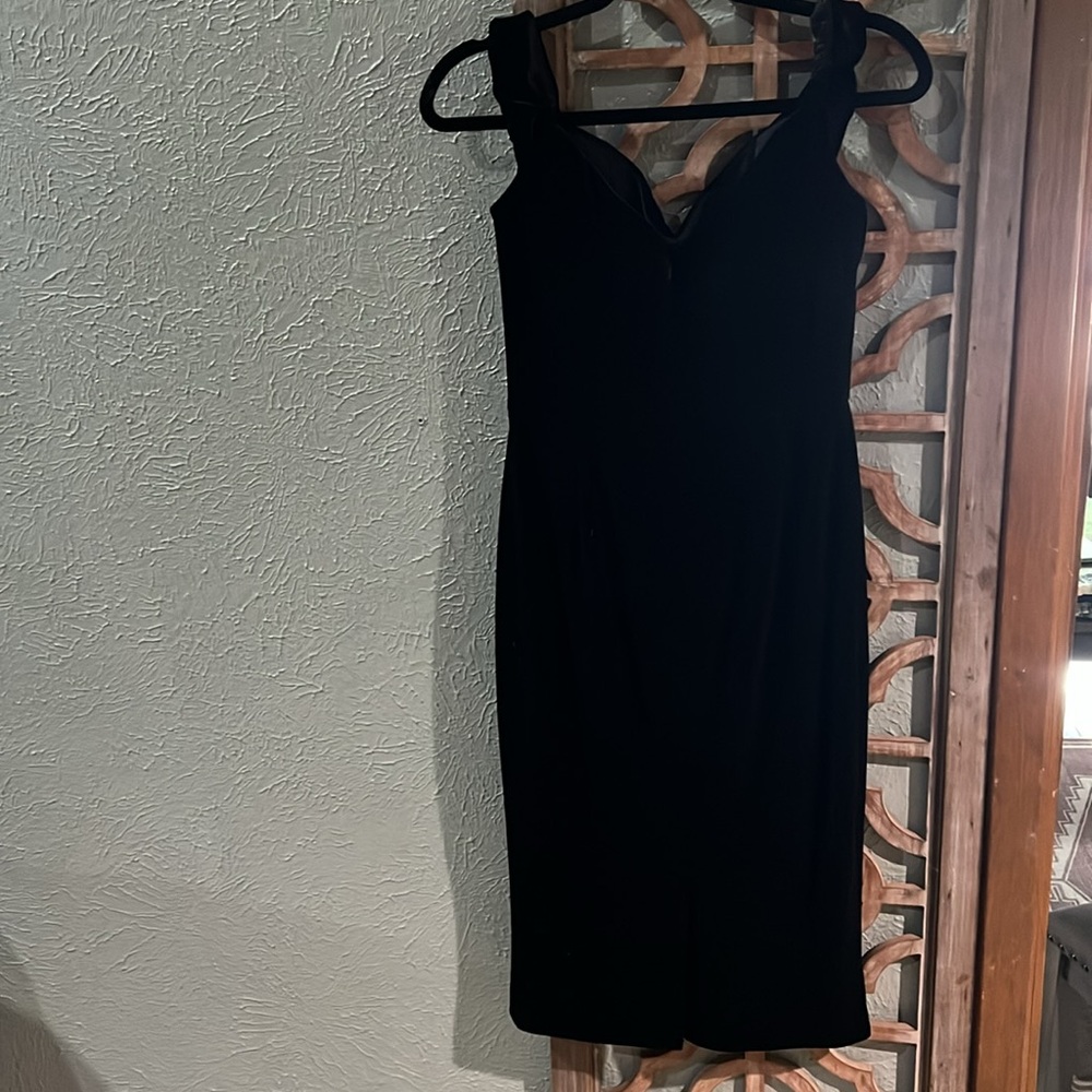 Marchesa Notte Velvet Pencil Dress - Picture 7 of 8